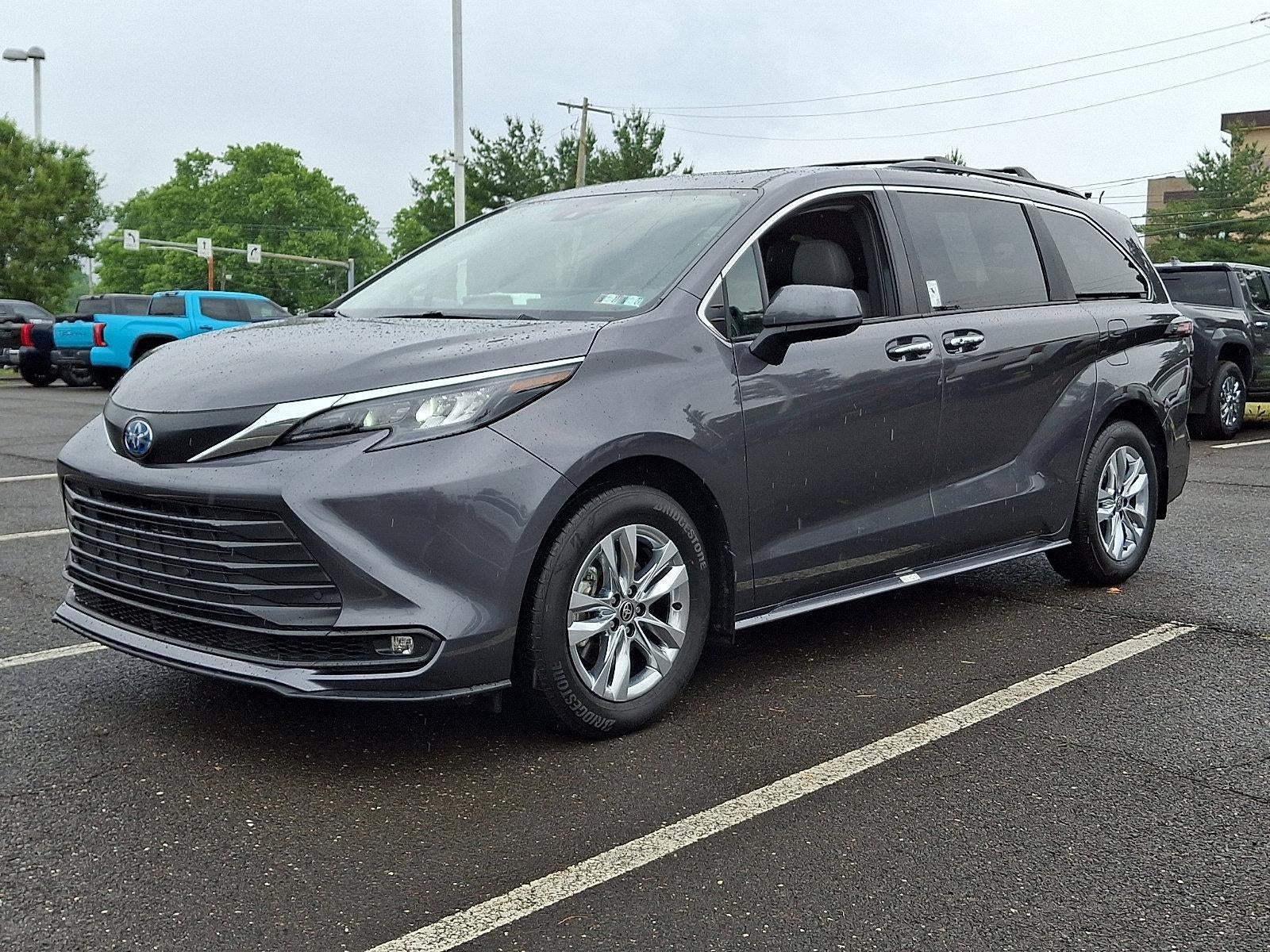 2025 Toyota Sienna XLE AWD 7-Passenger (Natl)