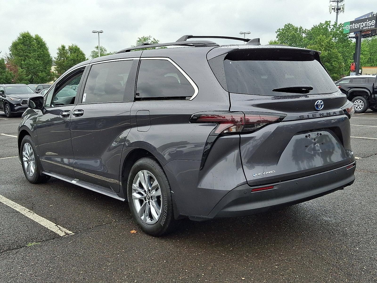 2025 Toyota Sienna XLE AWD 7-Passenger (Natl)