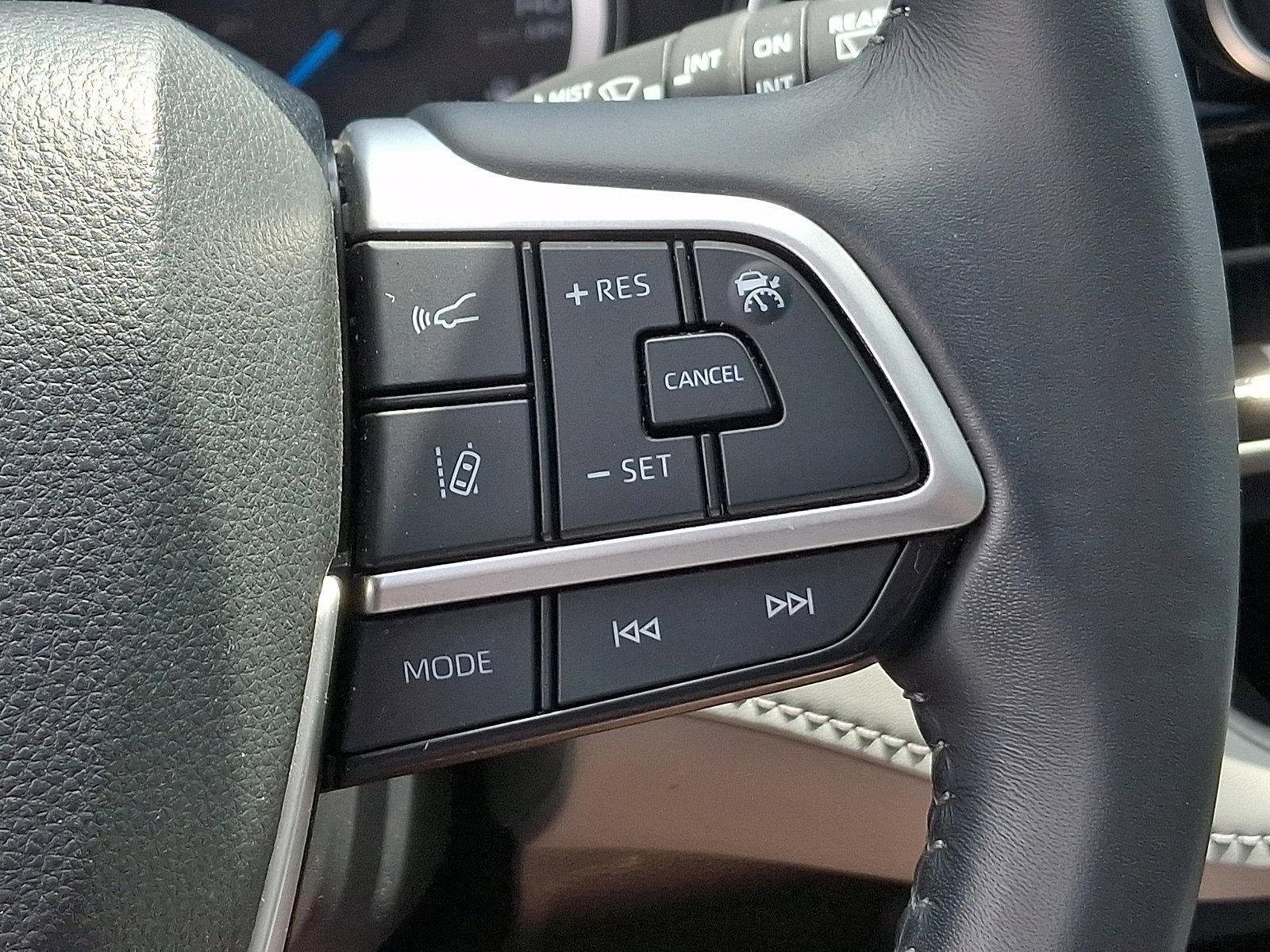 2024 Toyota Highlander Hybrid XLE AWD (Natl)