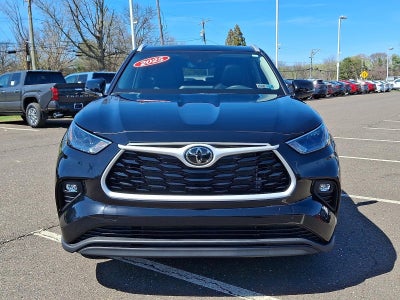 2025 Toyota Highlander XLE AWD (Natl)