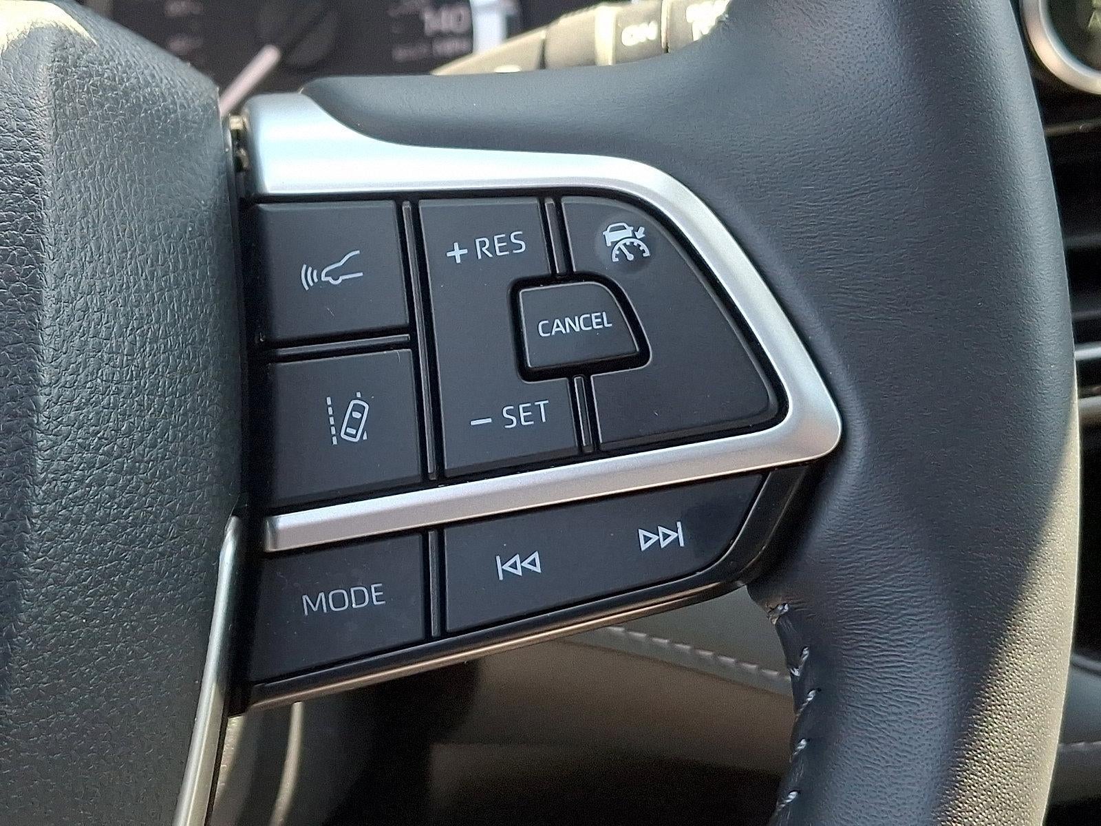 2025 Toyota Highlander XLE AWD (Natl)