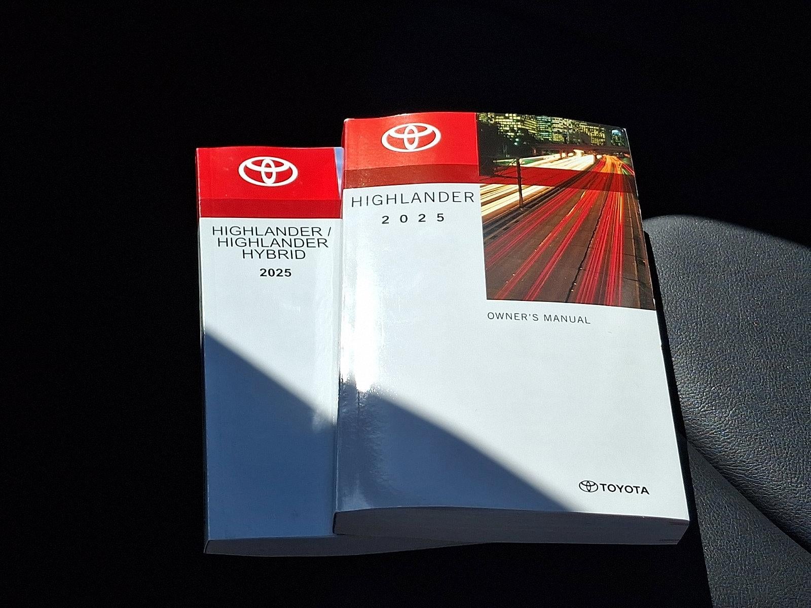 2025 Toyota Highlander XLE AWD (Natl)