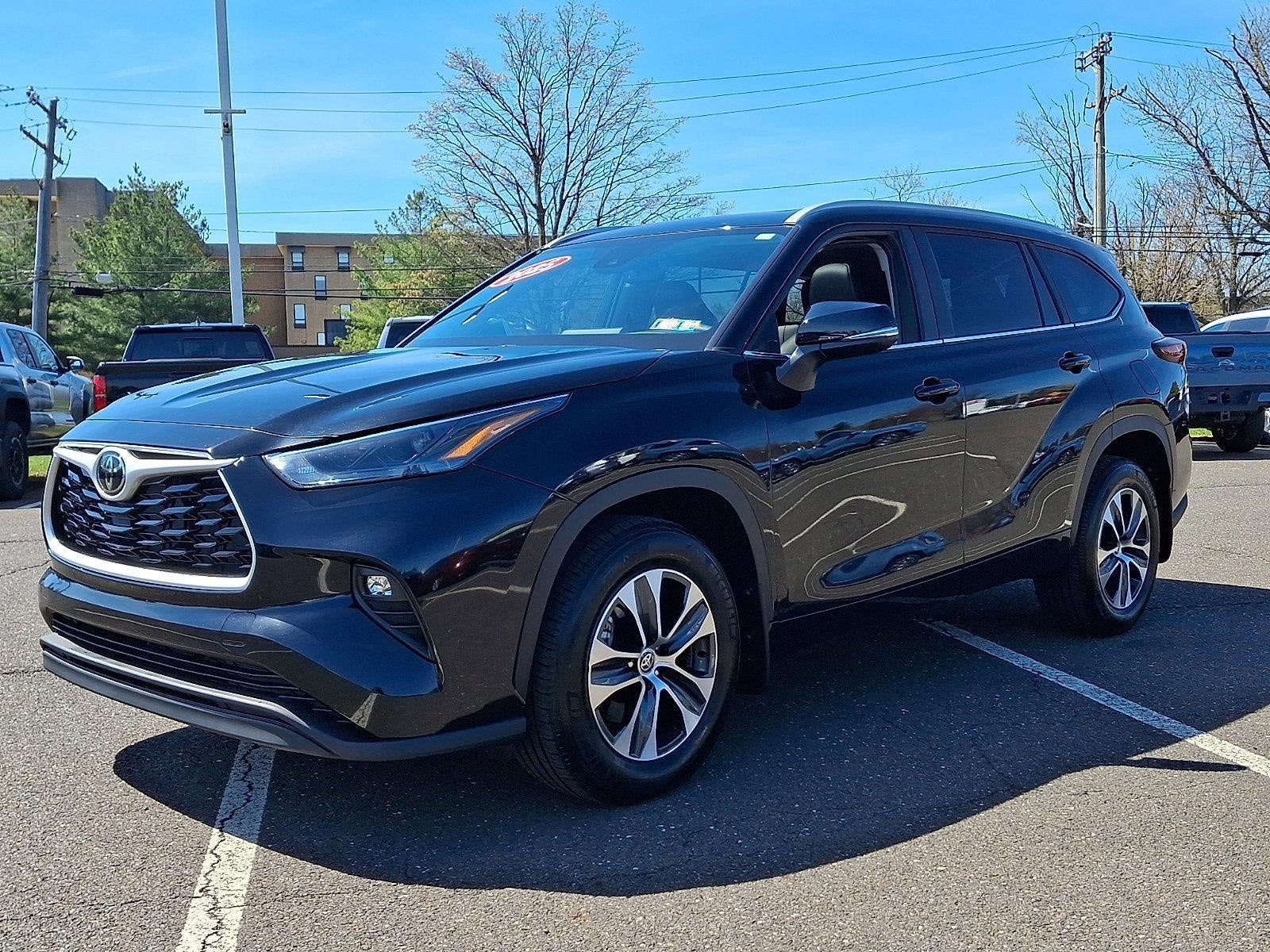 2025 Toyota Highlander XLE AWD (Natl)