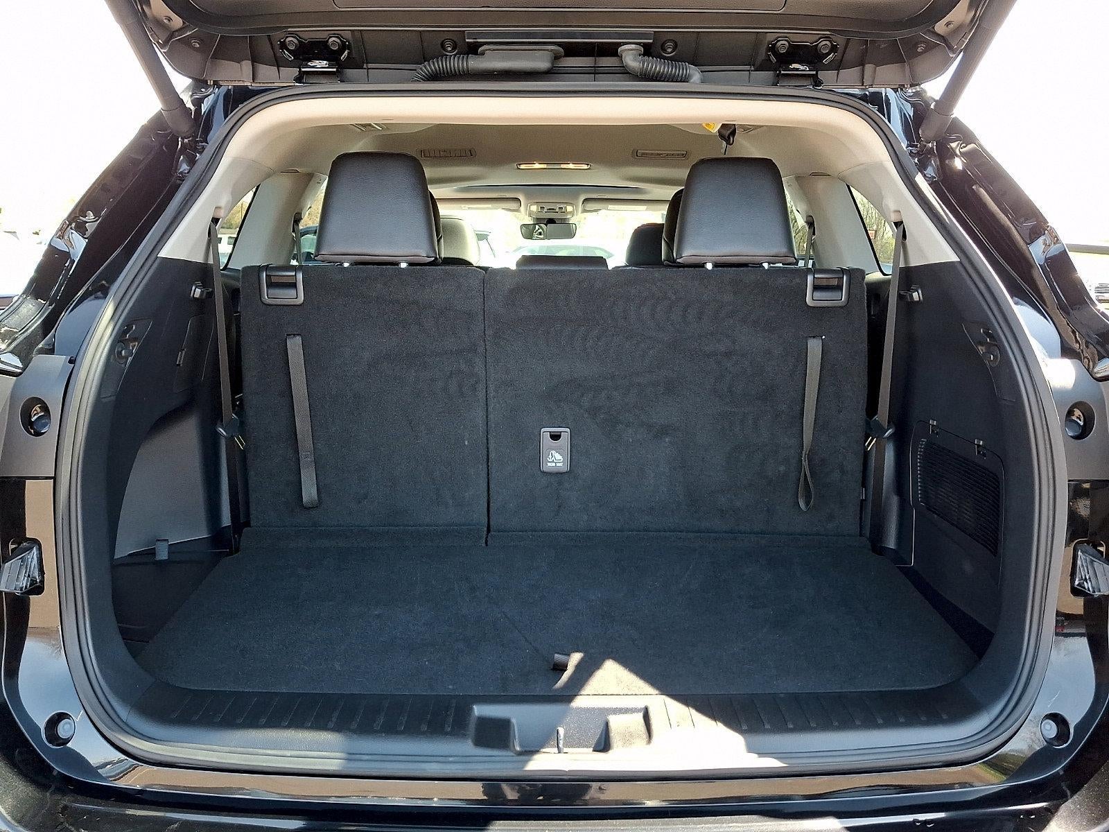 2025 Toyota Highlander XLE AWD (Natl)