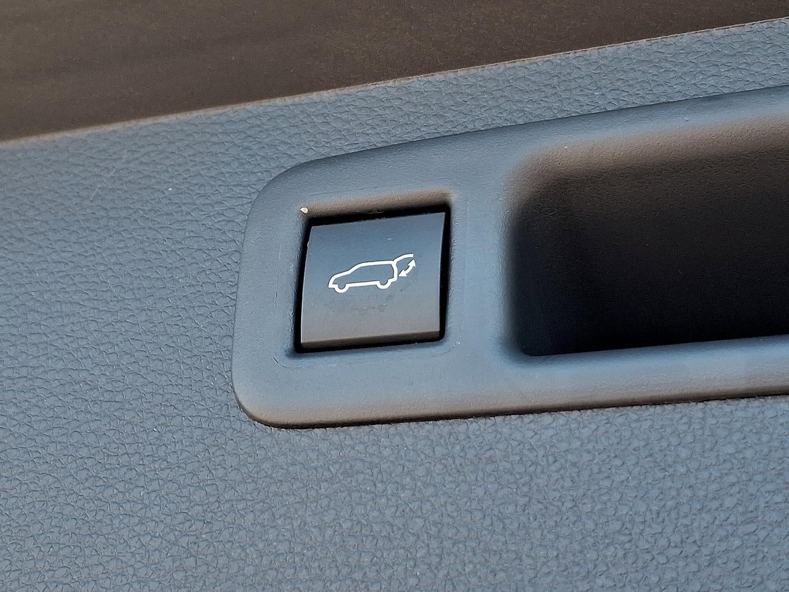 2025 Toyota Highlander XLE AWD (Natl)