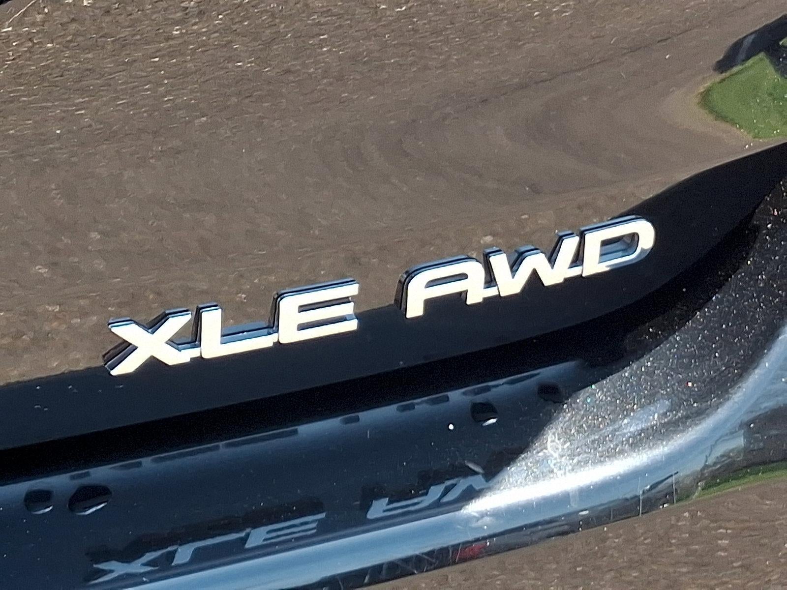 2025 Toyota Highlander XLE AWD (Natl)
