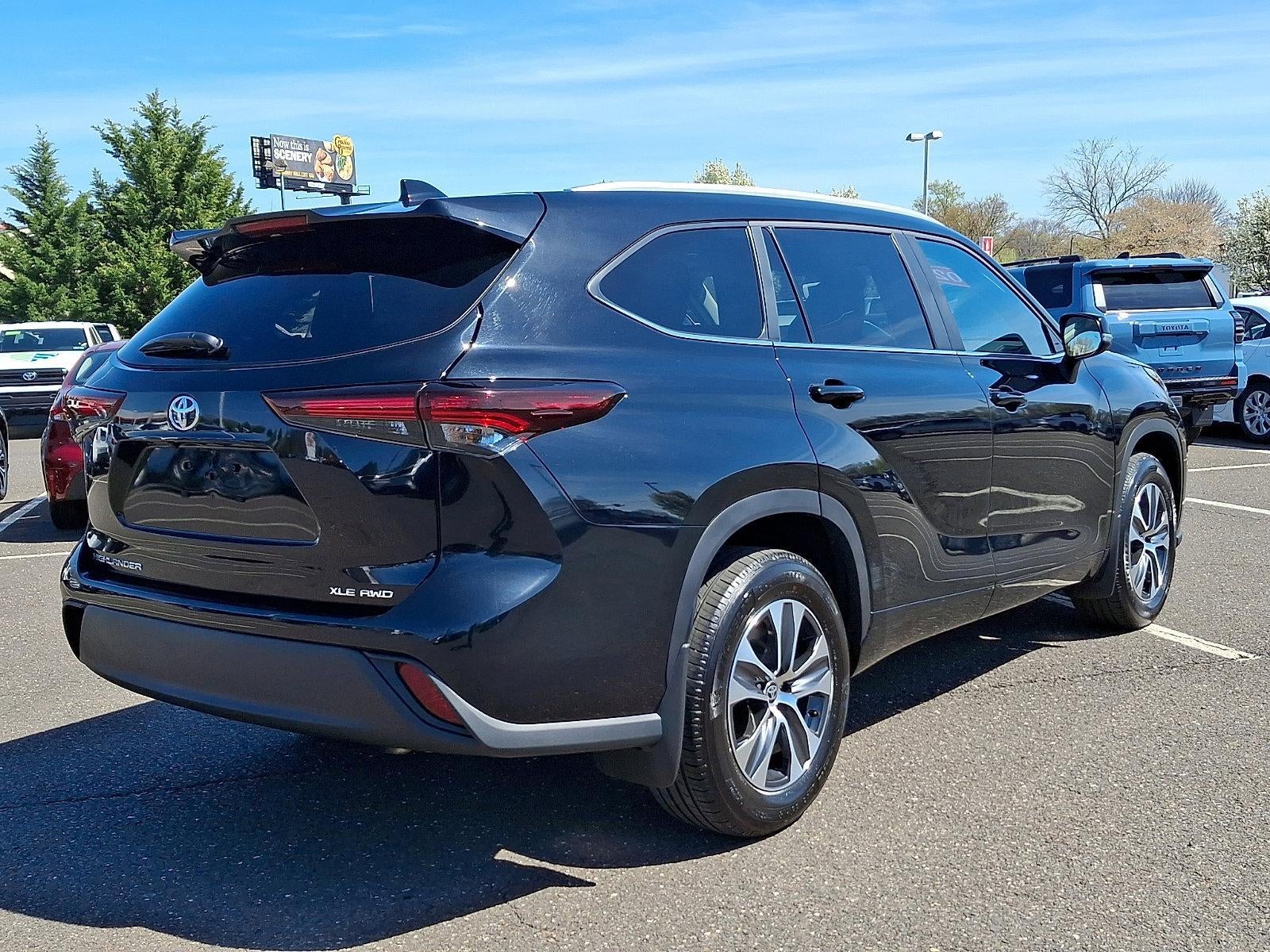 2025 Toyota Highlander XLE AWD (Natl)