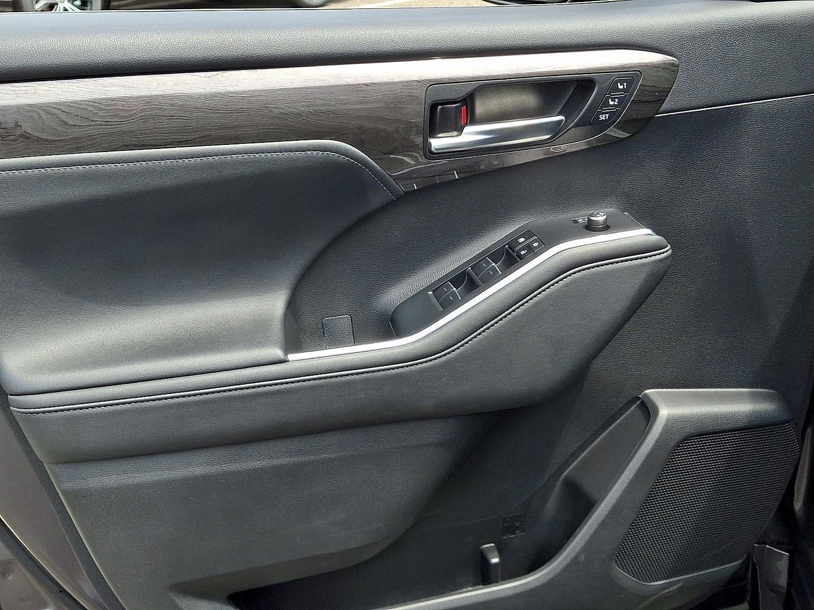 2024 Toyota Highlander Limited AWD (Natl)