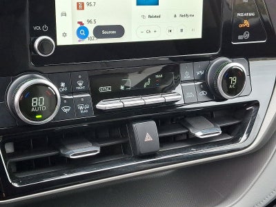 2024 Toyota Highlander LE AWD (Natl)