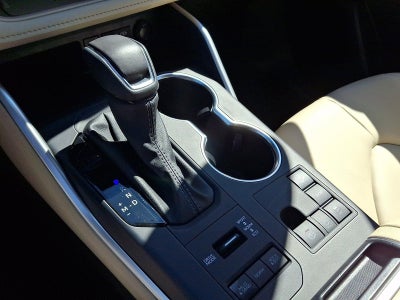 2025 Toyota Highlander XLE AWD (Natl)