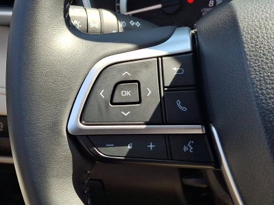 2025 Toyota Highlander XLE AWD (Natl)