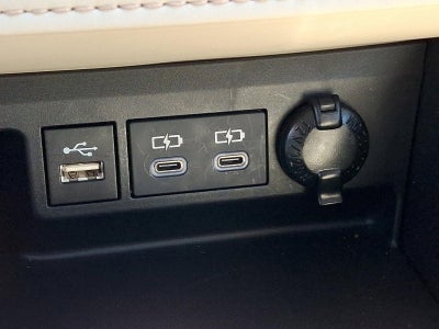 2025 Toyota Highlander XLE AWD (Natl)