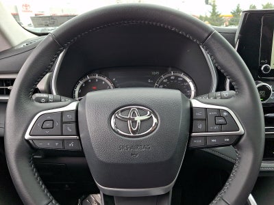 2025 Toyota Highlander XLE AWD (Natl)