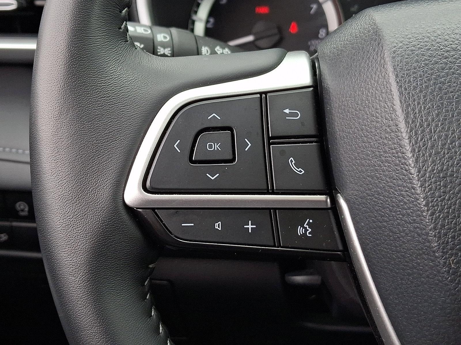 2025 Toyota Highlander XLE AWD (Natl)