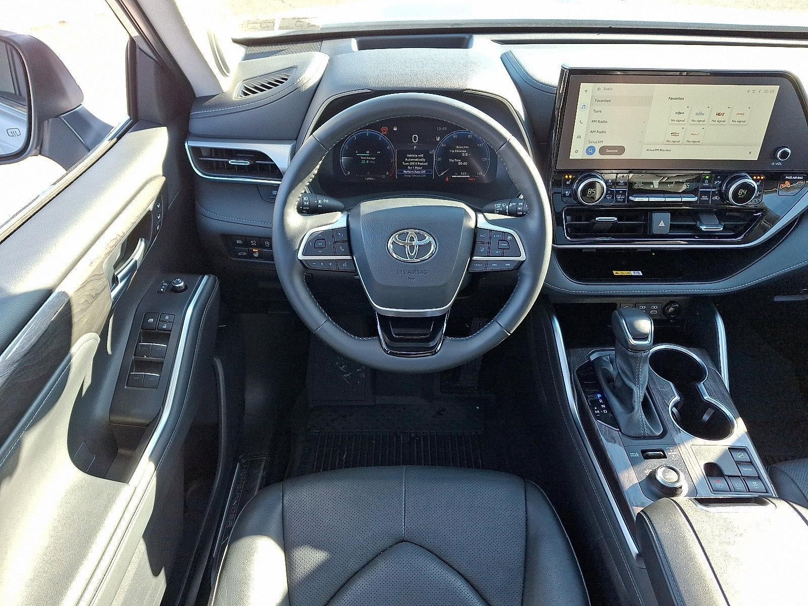 2024 Toyota Highlander Platinum AWD (Natl)