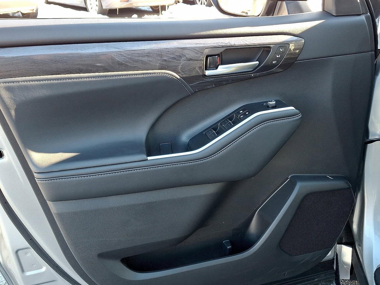 2024 Toyota Highlander Platinum AWD (Natl)