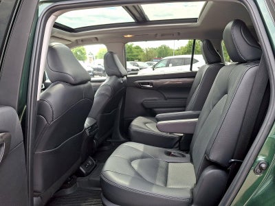 2024 Toyota Highlander Platinum AWD (Natl)
