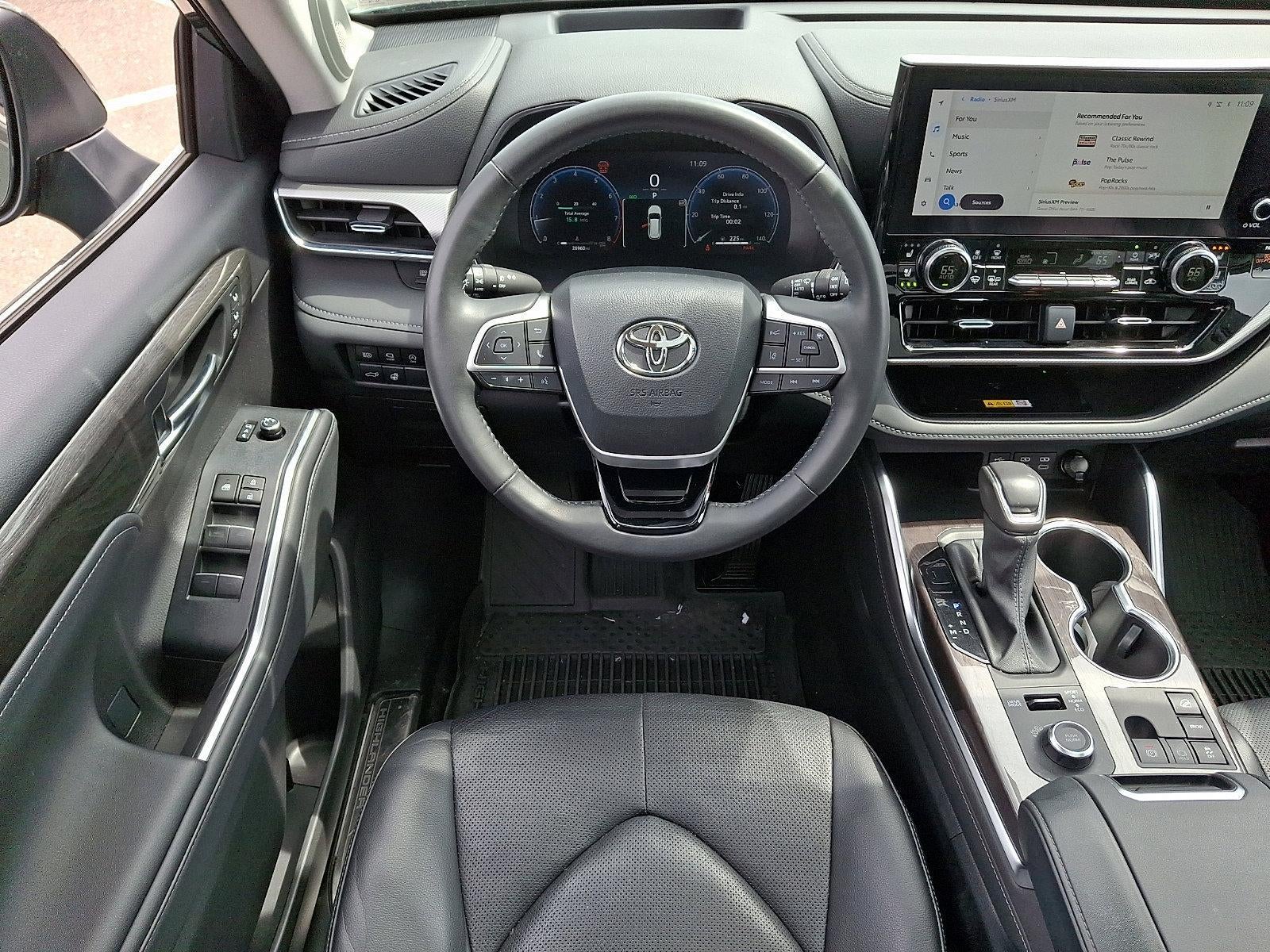 2024 Toyota Highlander Platinum AWD (Natl)