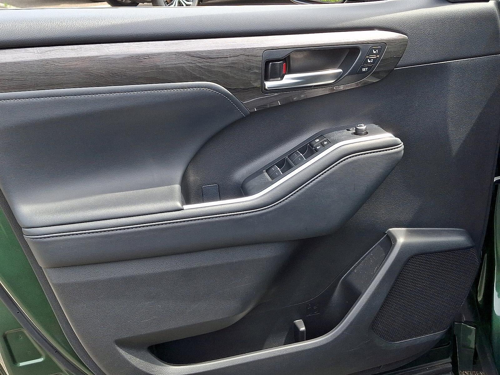 2024 Toyota Highlander Platinum AWD (Natl)