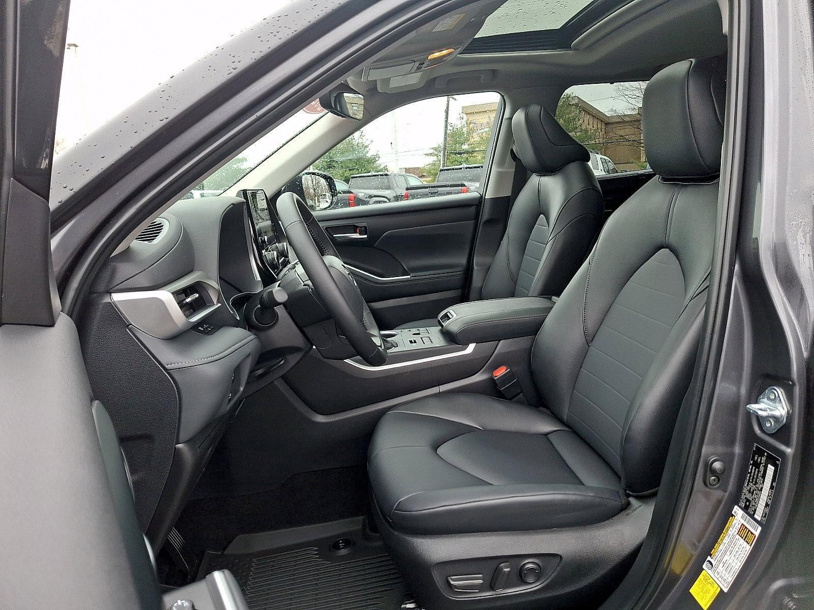 2025 Toyota Highlander XLE AWD (Natl)