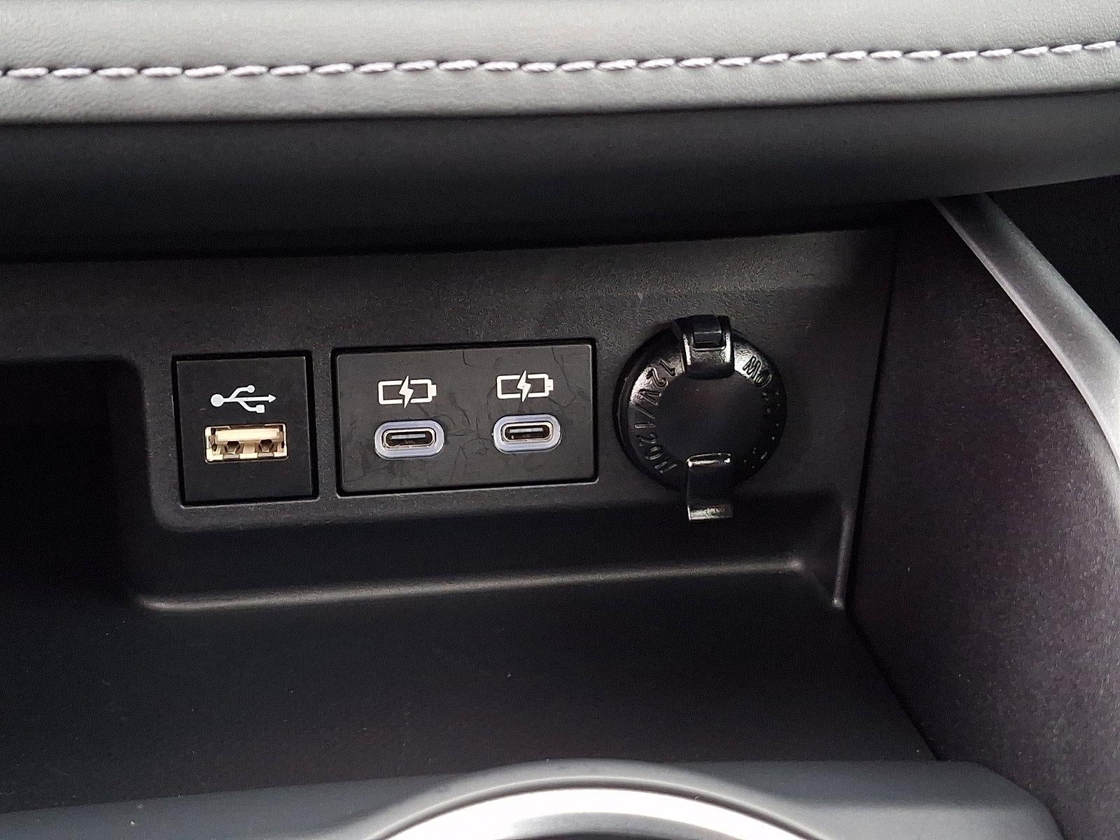 2025 Toyota Highlander XLE AWD (Natl)