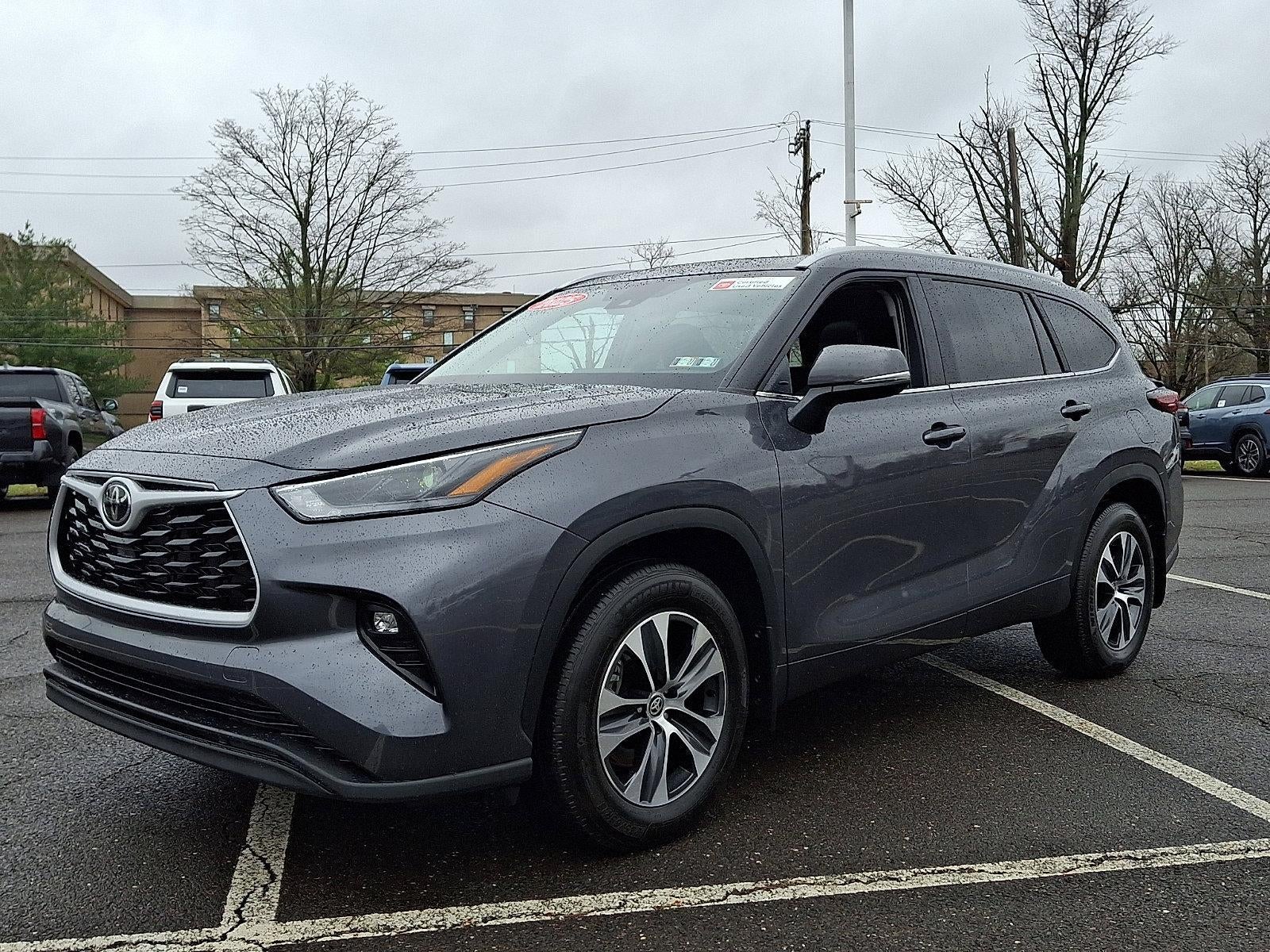 2025 Toyota Highlander XLE AWD (Natl)