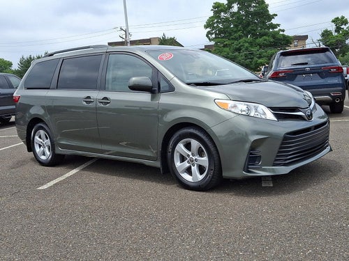 2020 Toyota Sienna LE FWD 8-Passenger (Natl)