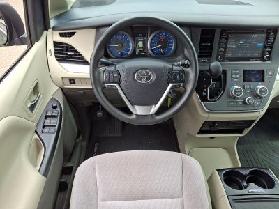2020 Toyota Sienna LE FWD 8-Passenger (Natl)