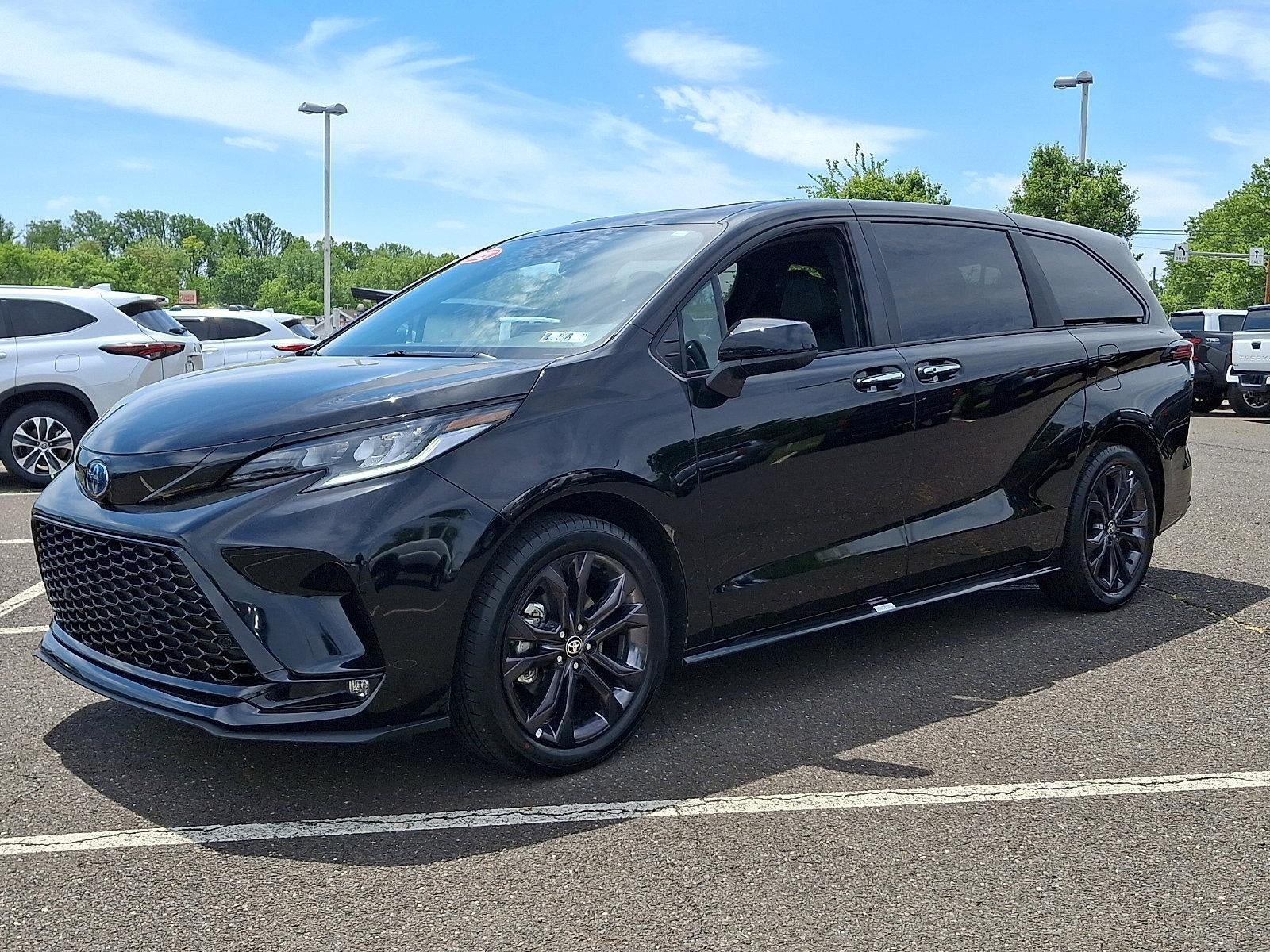2025 Toyota Sienna XSE FWD 7-Passenger (Natl)