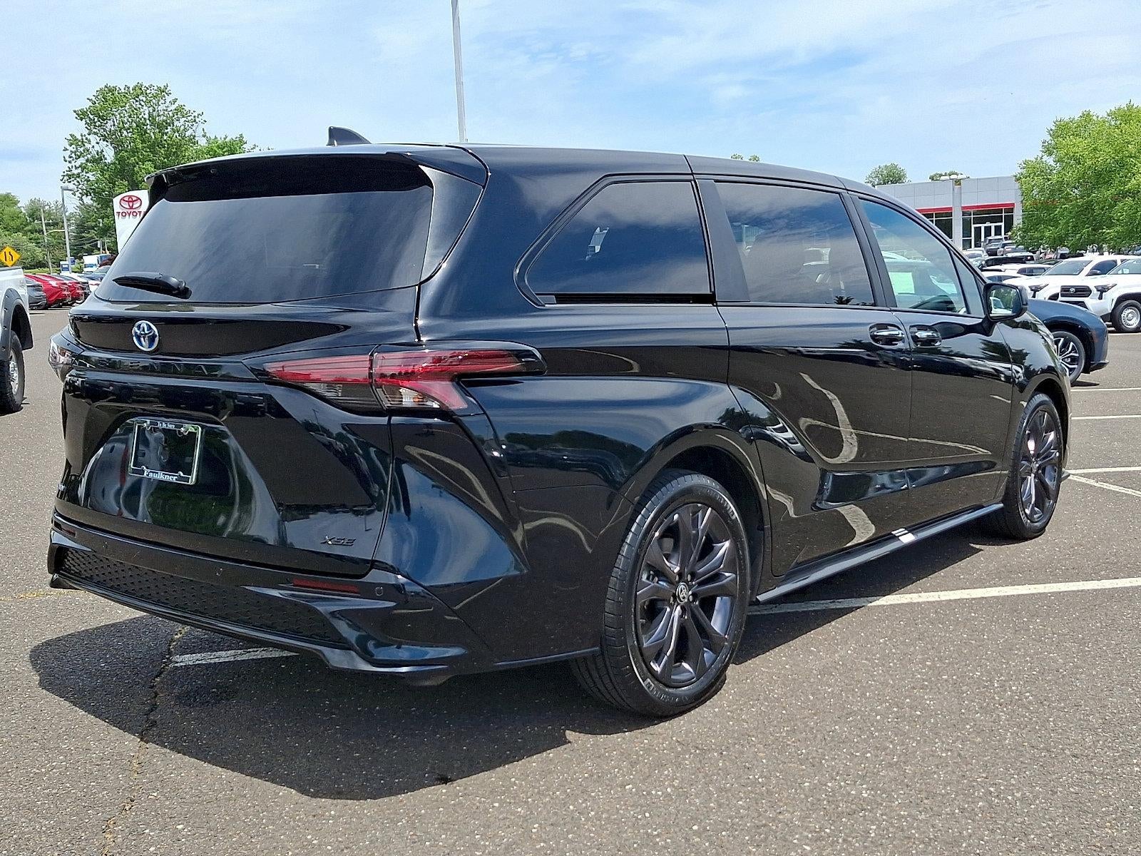 2025 Toyota Sienna XSE FWD 7-Passenger (Natl)