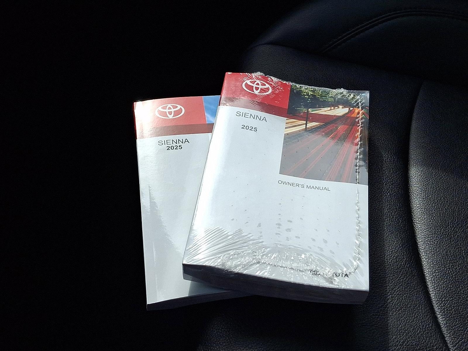 2025 Toyota Sienna XSE FWD 7-Passenger (Natl)