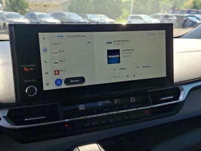 2025 Toyota Sienna XLE FWD 8-Passenger (Natl)