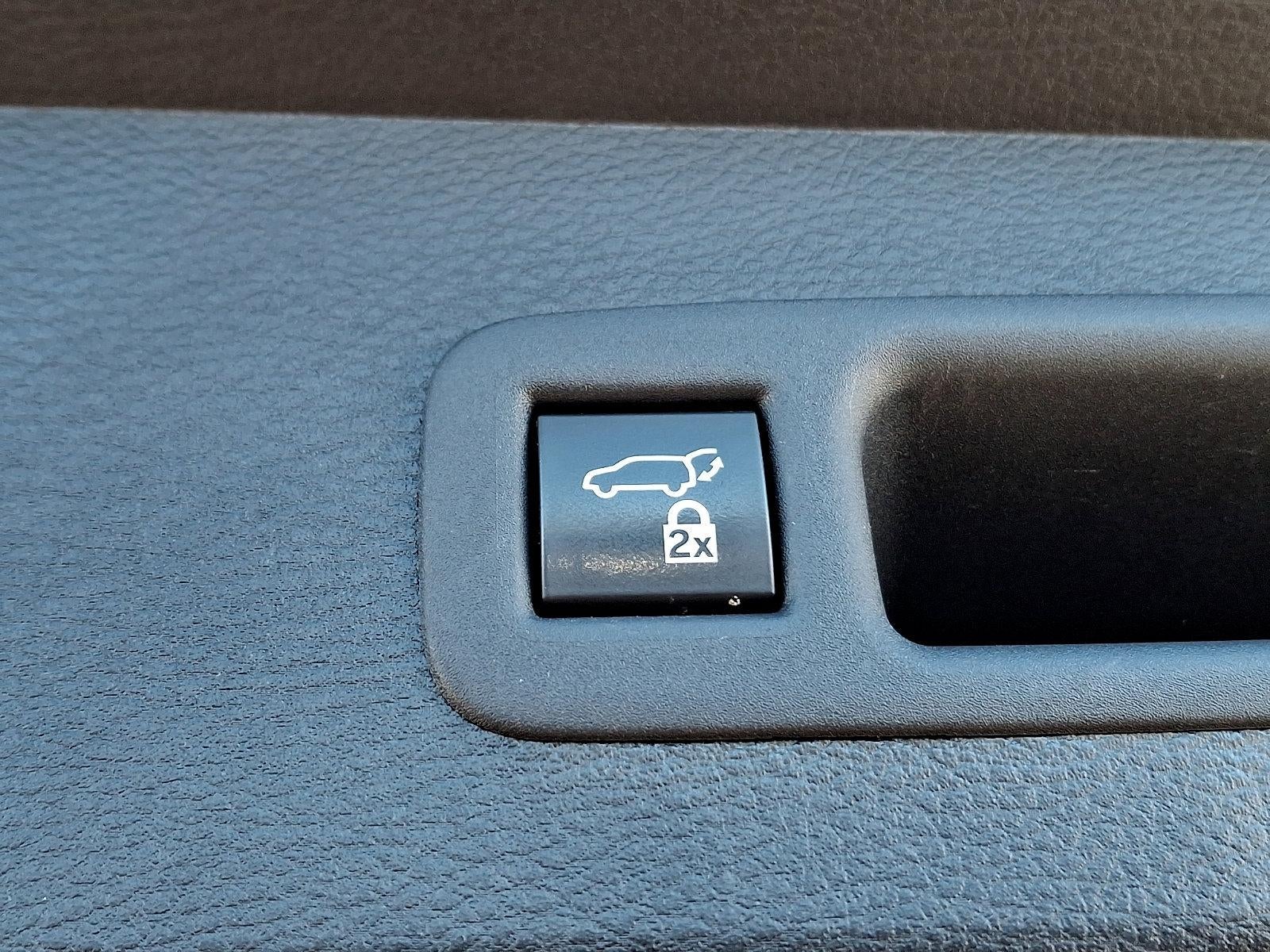 2022 Toyota Sienna XLE FWD 7-Passenger (Natl)