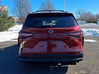 2022 Toyota Sienna XLE FWD 7-Passenger (Natl)