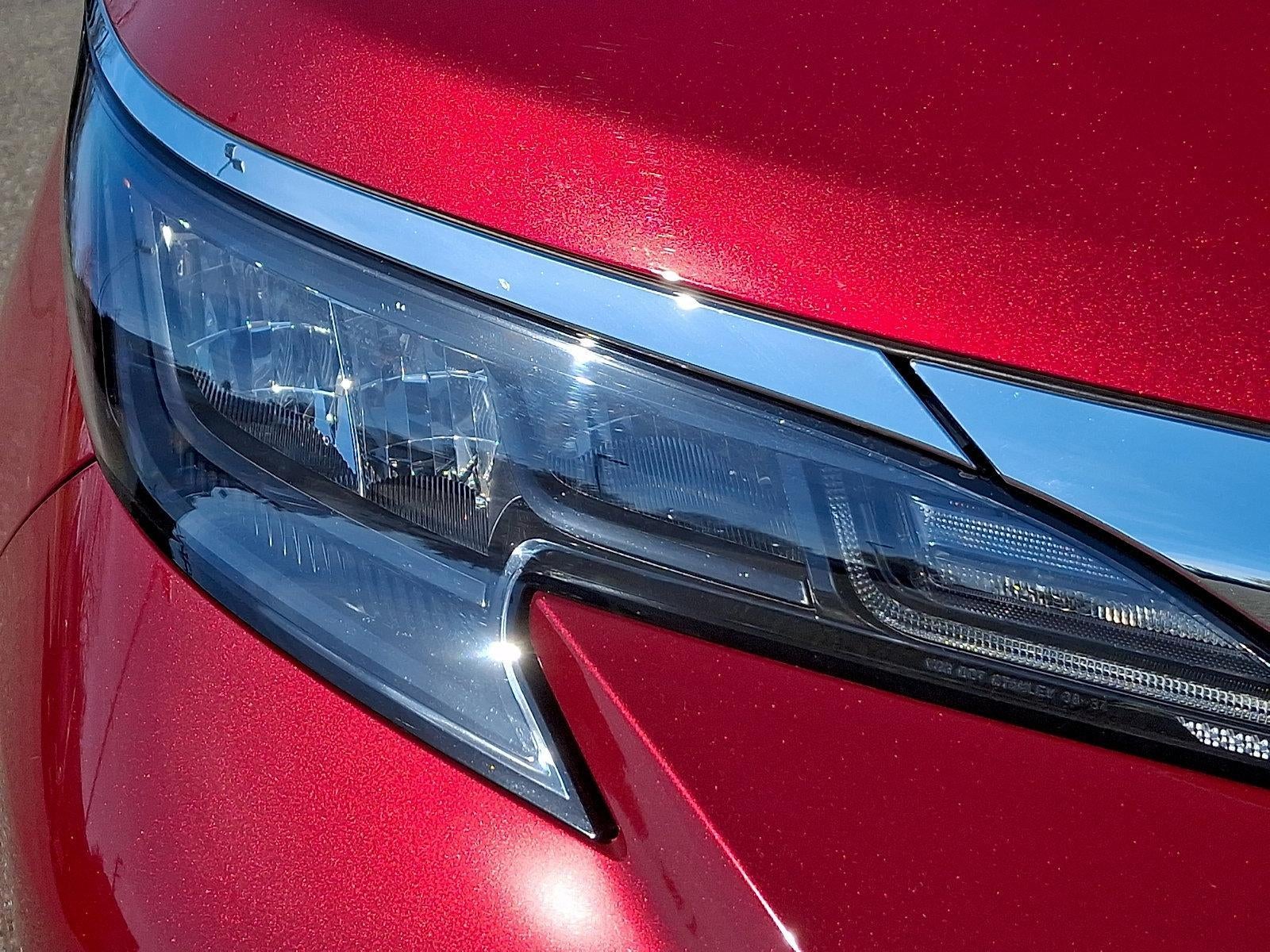 2025 Toyota Sienna XLE FWD 8-Passenger (Natl)