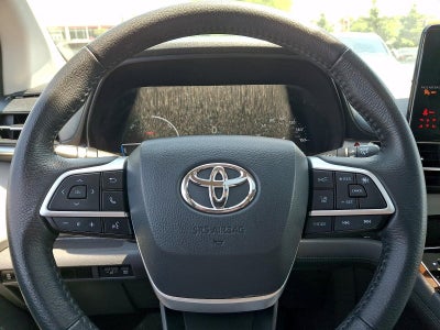 2023 Toyota Sienna XLE FWD 7-Passenger (Natl)