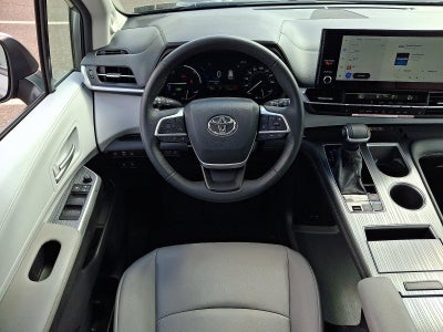 2026 Toyota Sienna XLE AWD 7-Passenger (Natl)