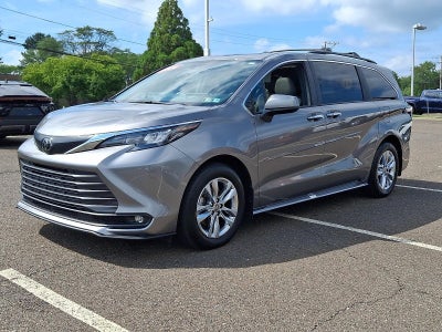 2026 Toyota Sienna XLE AWD 7-Passenger (Natl)