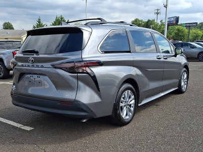 2026 Toyota Sienna XLE AWD 7-Passenger (Natl)