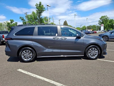 2025 Toyota Sienna XLE AWD 7-Passenger (Natl)