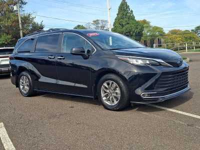 2023 Toyota Sienna XLE AWD 7-Passenger (Natl)