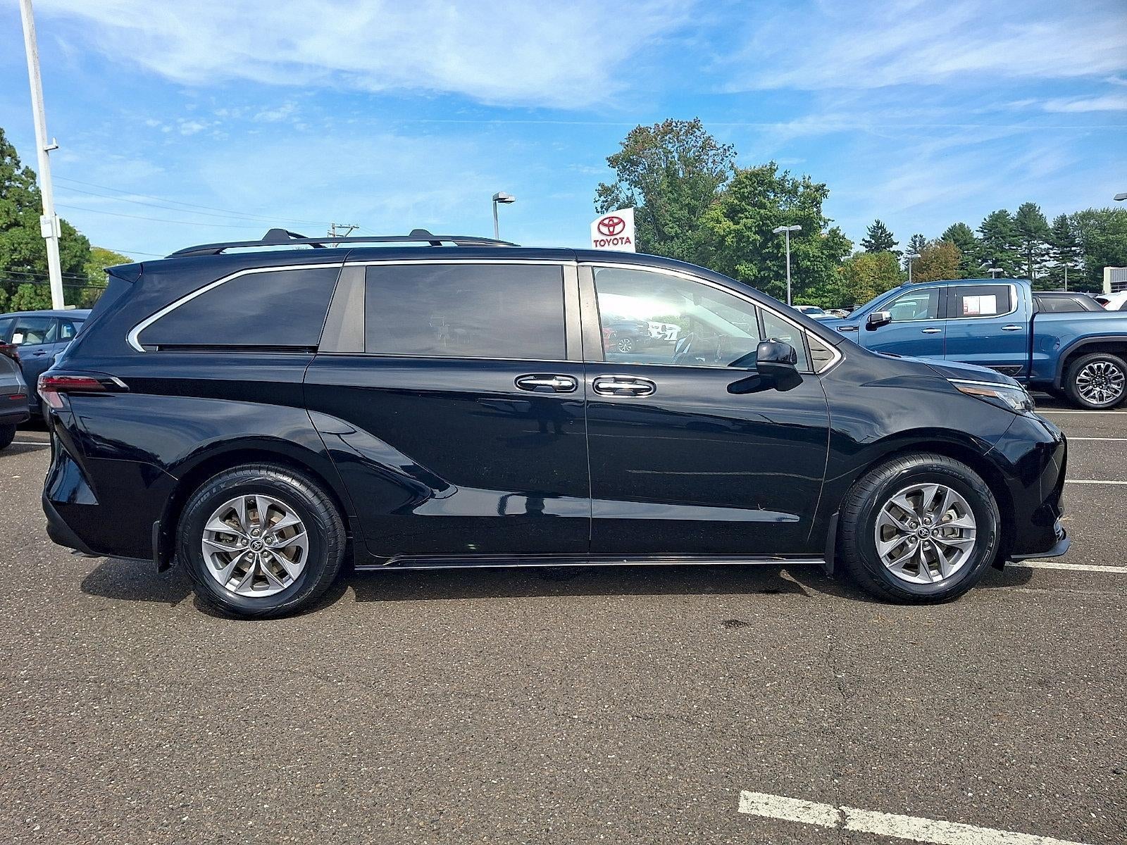 2023 Toyota Sienna XLE AWD 7-Passenger (Natl)