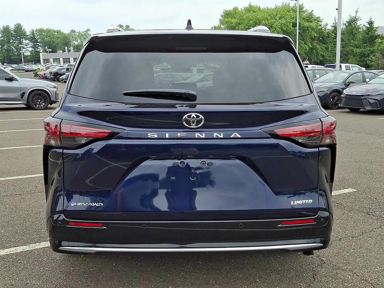 2026 Toyota Sienna Limited AWD 7-Passenger (GS)