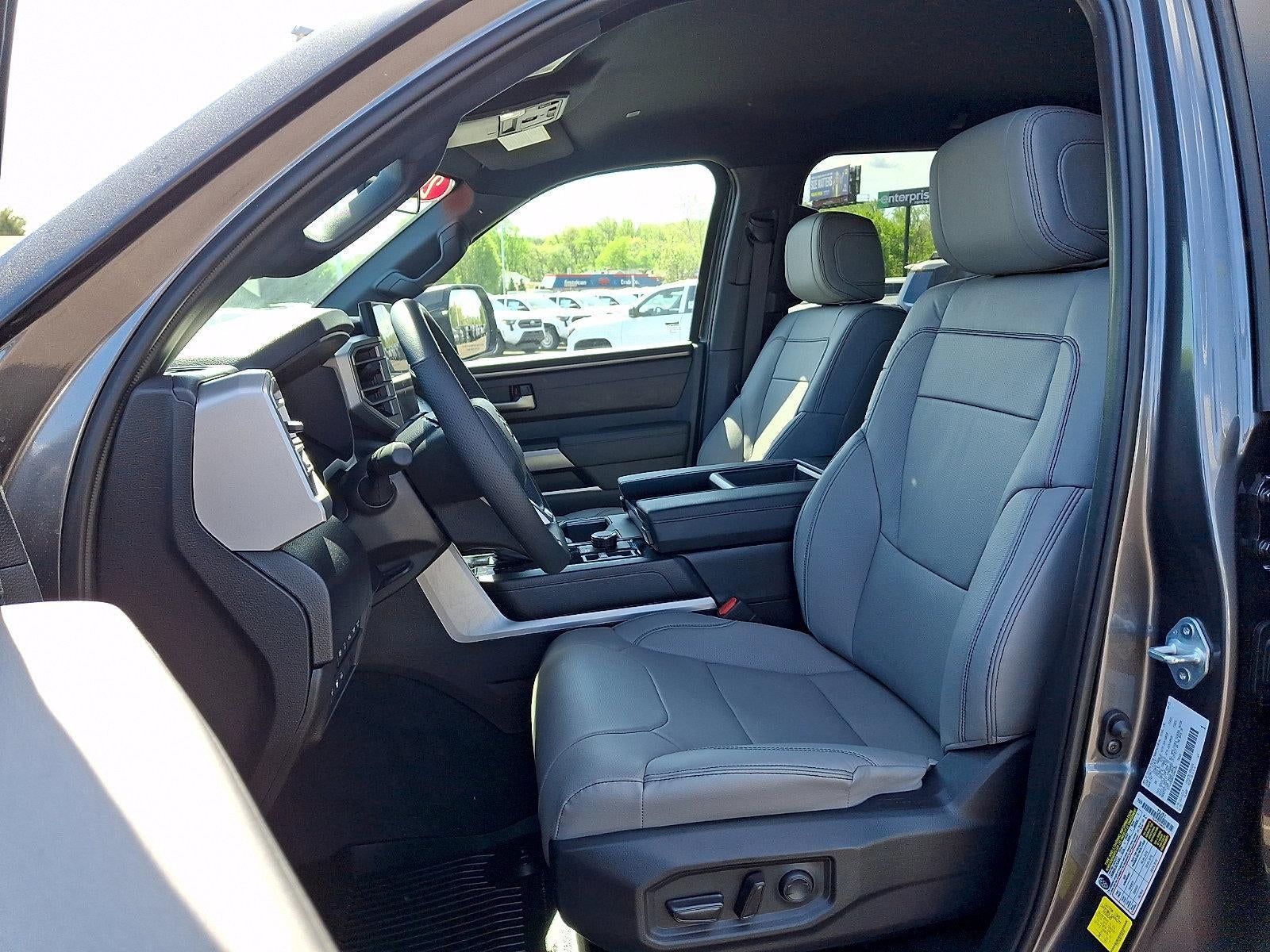 2026 Toyota Tundra 4WD 4WD SR5 CrewMax 5.5' Bed (SE)