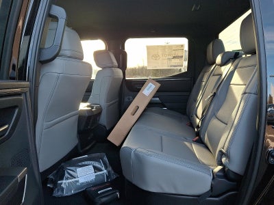 2026 Toyota Tundra 4WD 4WD SR5 CrewMax 5.5' Bed (SE)