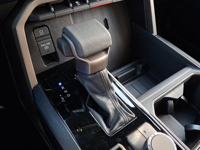 2026 Toyota Tundra 4WD 4WD SR5 CrewMax 5.5' Bed (SE)