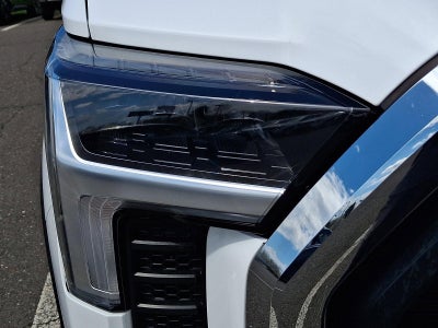 2022 Toyota Tundra 4WD 4WD SR5 CrewMax 5.5' Bed (SE)