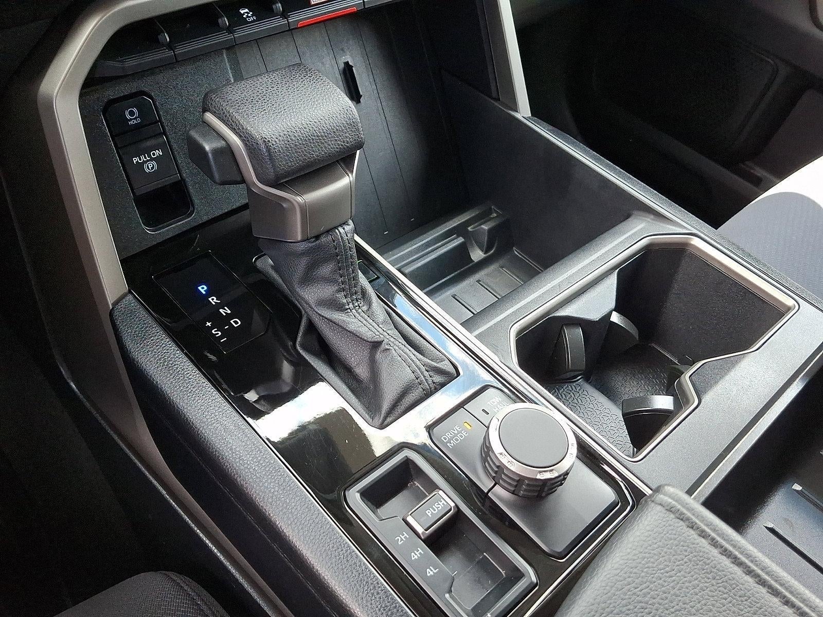 2023 Toyota Tundra 4WD 4WD SR5 CrewMax 5.5' Bed (SE)