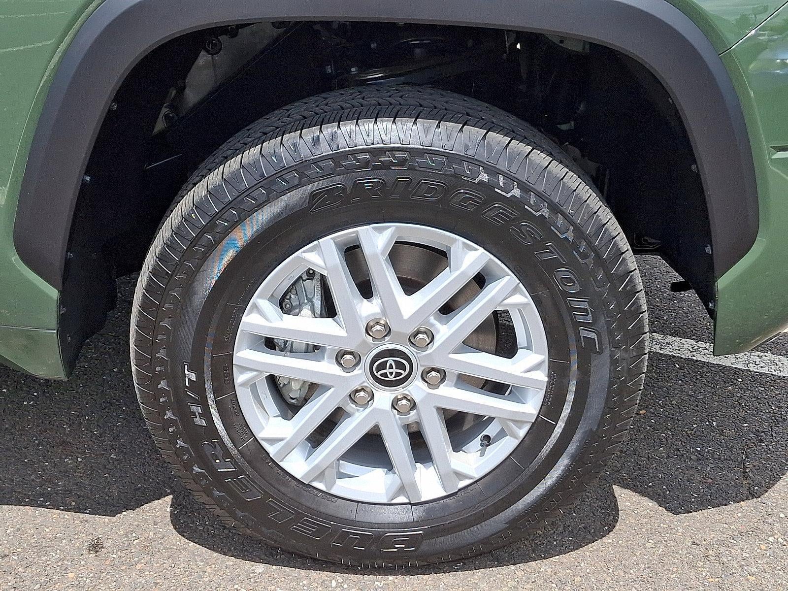 2023 Toyota Tundra 4WD 4WD SR5 CrewMax 5.5' Bed (SE)