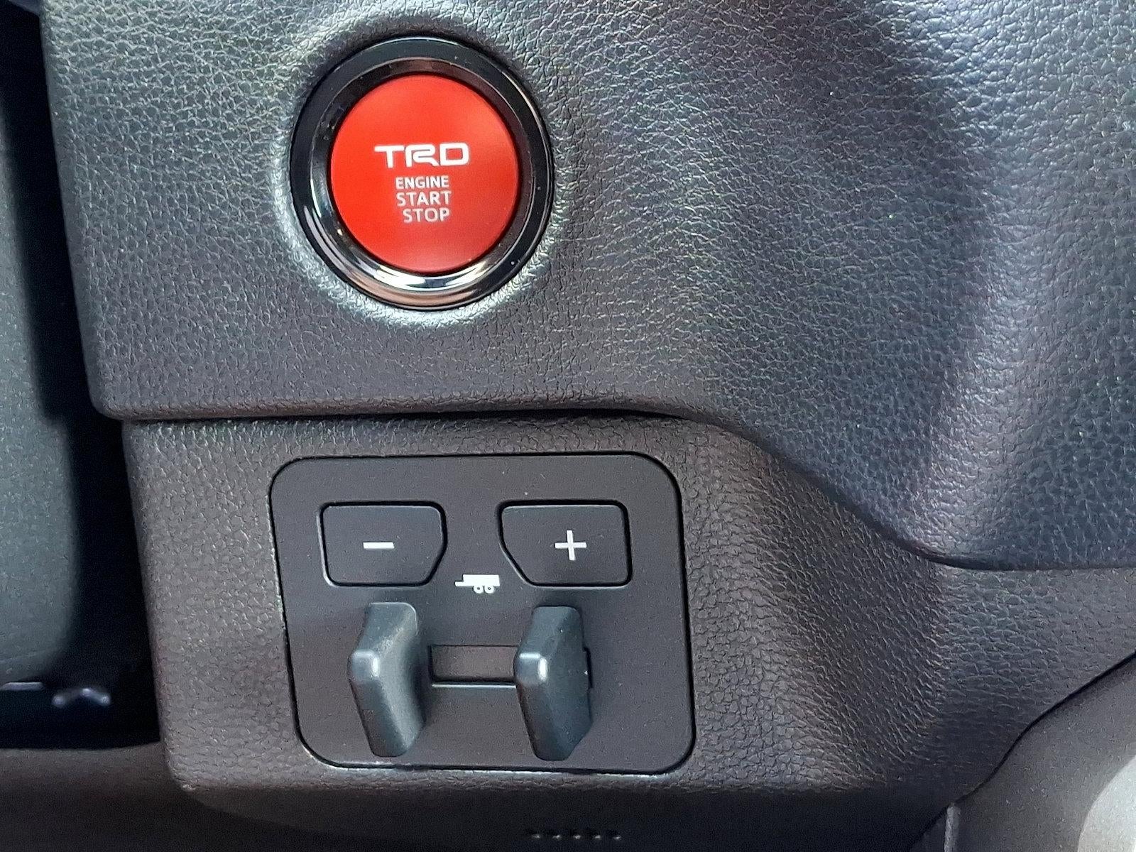 2026 Toyota Tundra 4WD 4WD SR5 CrewMax 5.5' Bed (SE)